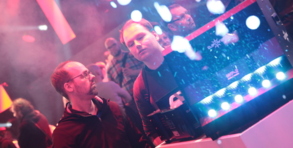 Sehen, riechen, fühlen und hören – die Veranstaltungstechnik muss ausprobiert werden, wenn sie wirken soll. Foto: Starmühler